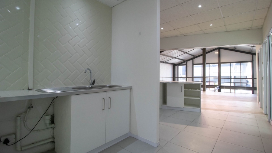 To Let Commercial Property for Rent in Woodstock Western Cape